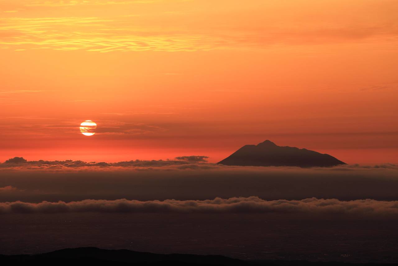 八甲田山からみた夕日